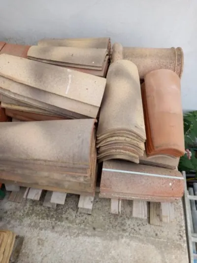 Tuiles canal vieillies - BTP & Chantier