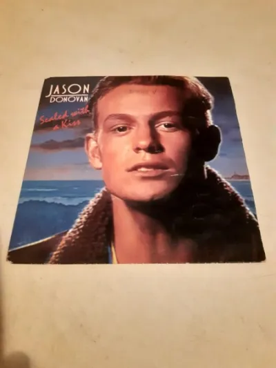 45 t jason donavan "sealed with the kiss" - CD, DVD & Vinyles - Saint-Satur (18300)