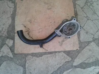 Pompe a eau kawasaki 750 gpx 1989 - photo 2