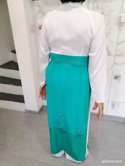 Ao dai + pantalon taille 42 - photo 3