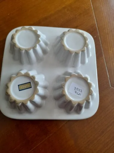 Moule à muffin x 4 en céramique - Collection - Saint-Satur (18300)