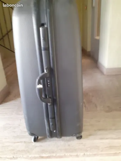 Valise  de Voyage a Roulette - Sacs & Maroquinerie - Maisons-Alfort (94700)