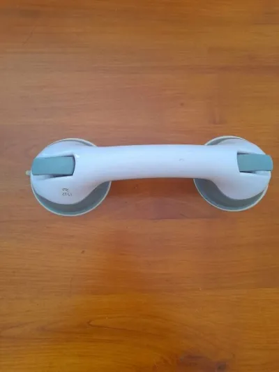 Poignée de soutien bain universelle à ventouses - photo 4