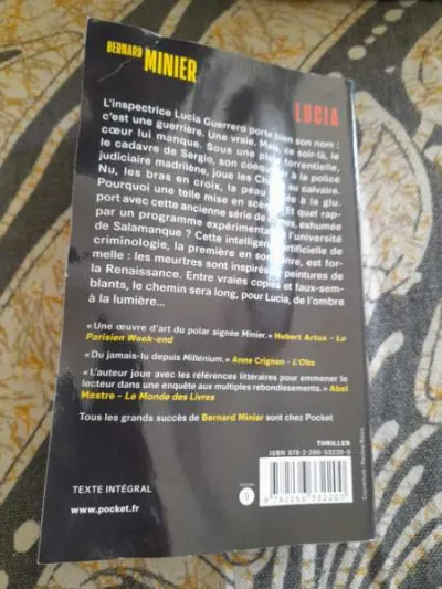 Lucia - bernard minier - Livres - Saint-Satur (18300)