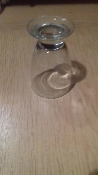 1 verres a pied de table - Collection - Saint-Satur (18300)