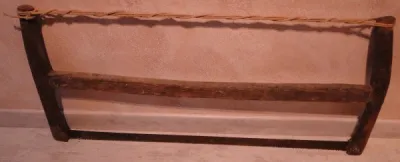 Scie à tenons, en bois de 100 cm - très bon état - Bricolage - Foncine-le-Haut (39460)