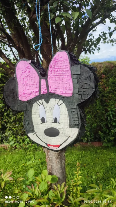 PINATA MINNIE H38xP12xL36- NEUF DISPONIBLE - Jeux & Jouets - Bussy-Saint-Georges (77600)