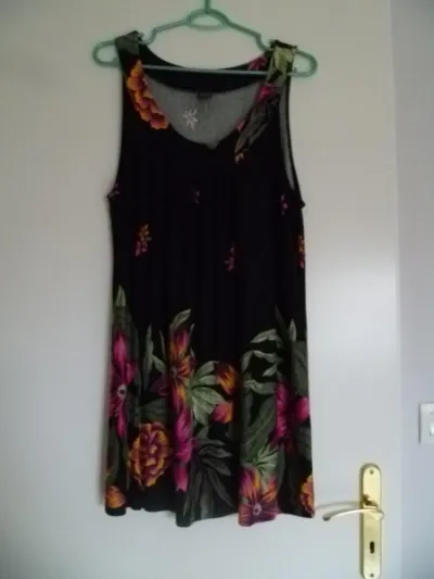 Robe en exc. état - Vêtements Femme - La Gorgue (59253)