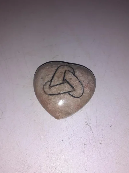 Coeur en pierre naturelle ethnique - model n°2 - Collection - Saint-Satur (18300)