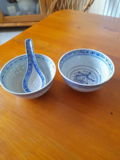 2 bols chinois et 1 cuillère chinoise en porcelain - photo 3
