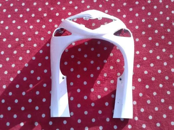 Carénage avant scooter suzuki 125 sixteen 2014 - Équipements Moto - Compiègne (60200)