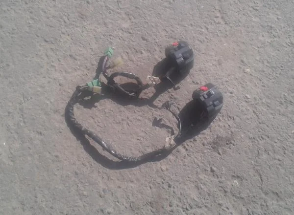 Comodos droit kawasaki er5 2002 - Équipements Moto - Verberie (60410)