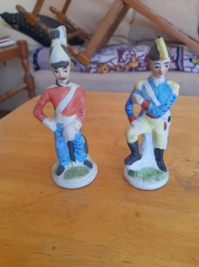 Petit soldat en céramique - photo 3