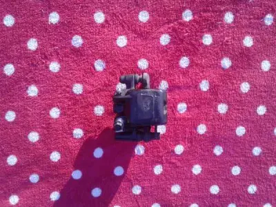 Étrier de frein arriére scooter suzuki 125 sixteen - photo 3