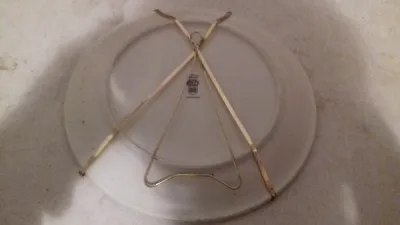 Assiette décorative en porcelaine " castelroux "n1 - Arts de la Table - Saint-Satur (18300)