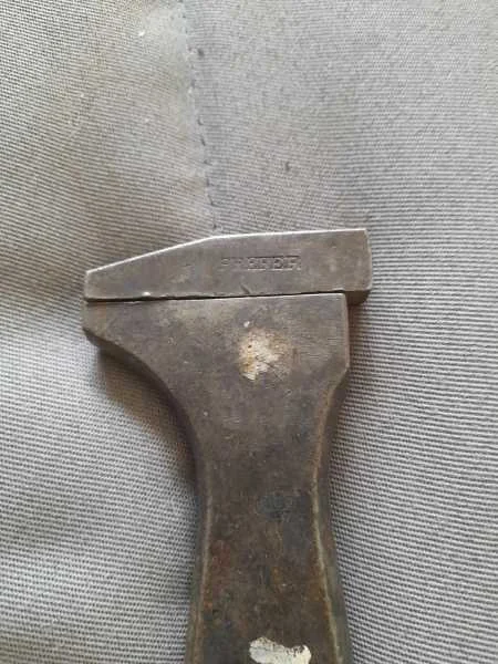 Ancienne clé anglaise - clé a molette de cycliste - Bricolage - Saint-Satur (18300)