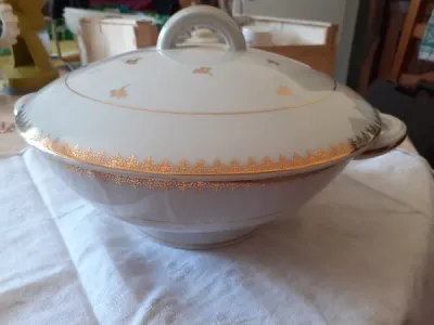 Soupière porcelaine de limoge - Collection - Saint-Satur (18300)