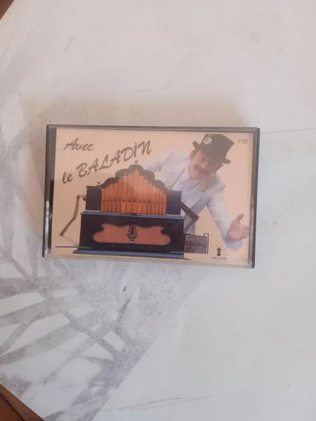 Cassette audio "musiques des rues " - CD, DVD & Vinyles - Saint-Satur (18300)