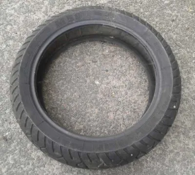 Pneu arriére michelin m59 - Motos & Scooters - Verberie (60410)