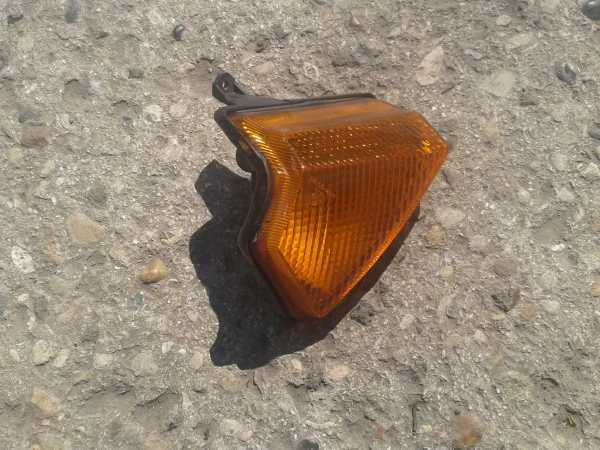 Clignotant avant gauche kawasaki 1000 gtr 1994 - Équipements Moto - Dampleux (02600)