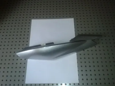 Cache latéral gauche yamaha fz6 2008 - photo 3