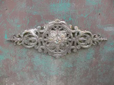 Ancien portail en fer forgé - photo 2