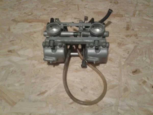 Rampe carburateur kawasaki 500 gpz 1992 - Équipements Moto - Marignane (13700)