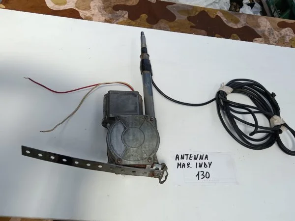 Antenne pour maserati indy - Équipements Auto - Nice (06000)