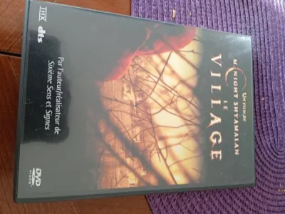 Dvd "le village" - CD, DVD & Vinyles - Saint-Satur (18300)