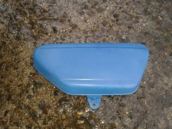 Cache latéral droit yamaha 125 rsdx 1977 - Équipements Moto - Dampleux (02600)