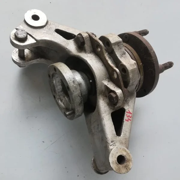 Moyeu arrière et porte-moyeu pour maserati bora - Équipements Auto - Nice (06000)