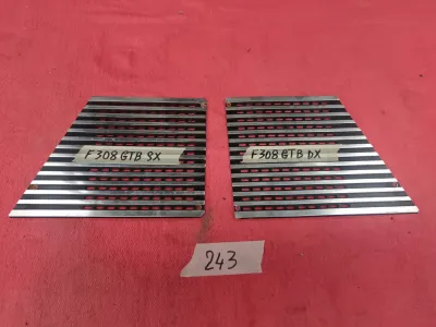 Grilles de haut-parleurs pour Ferrari 308 GTB/GTS - Équipements Auto - Nice (06300)