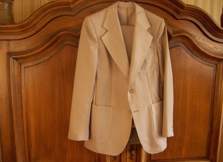 Costume neuf taille 38 - Vêtements Homme - Malakoff (92240)