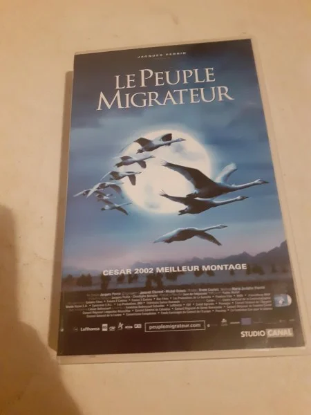 Cassette vhs " le peuple migrateur" - CD, DVD & Vinyles - Saint-Satur (18300)