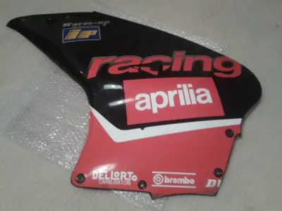 Flanc carénage gauche aprilia 125 rs 2004 - Équipements Moto - Compiègne (60200)