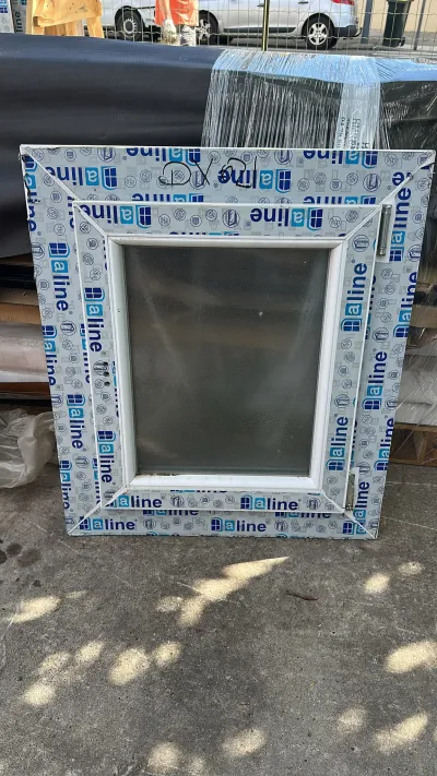 Fenêtre PVC blanc un vantail vitrage granité - Bricolage