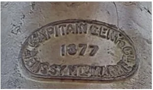 Poteau ancien en fonte (1877) - BTP & Chantier - Lyon 1er (69001)