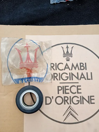 Bague d'étanchéité de pompe à eau Maserati Merak - photo 2