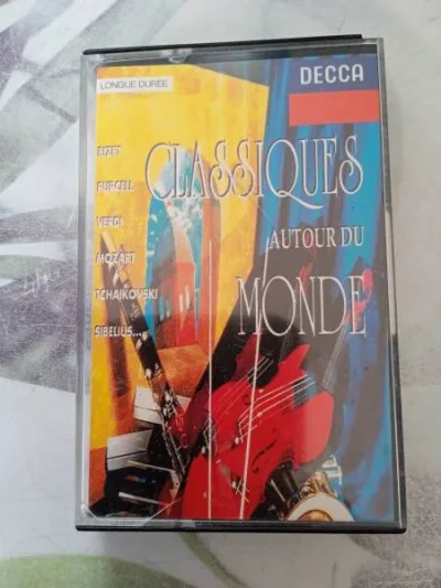 Cassette audio " classiques autour du monde" - CD, DVD & Vinyles - Saint-Satur (18300)