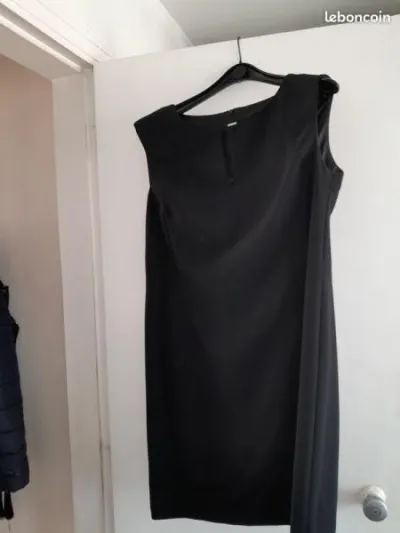 A saisir une robe de soirée une femme - Vêtements Femme - Maisons-Alfort (94700)