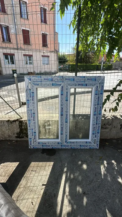 Fenêtre PVC blanc 2 vantaux Haut 1000/ Larg 1000 - Bricolage