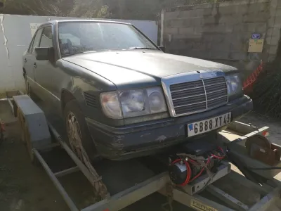 Mercedes 250 2.5 td w124 Année 1993 - Voitures