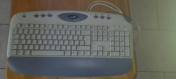 Clavier genius k645 - Informatique - Saint-Satur (18300)