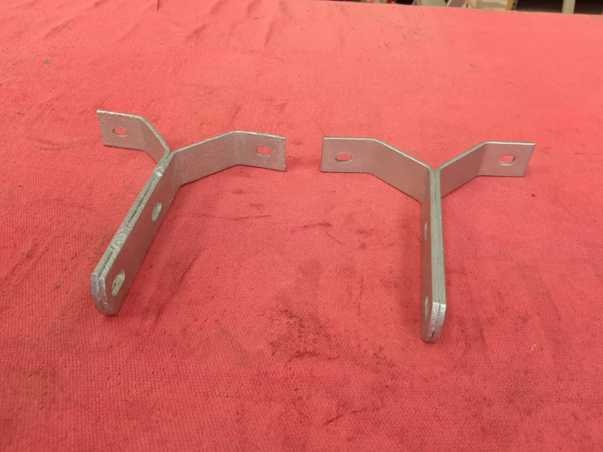 Supports de pare-chocs avant pour Fiat Dino Coupé - Équipements Auto - Nice (06000)