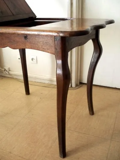 Petite table bureau louis xv en chêne xviiième - photo 4