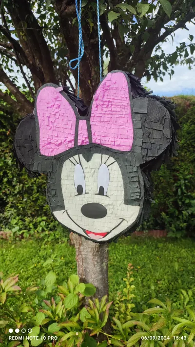 PINATA MINNIE H38xP12xL36- NEUF DISPONIBLE - photo 2