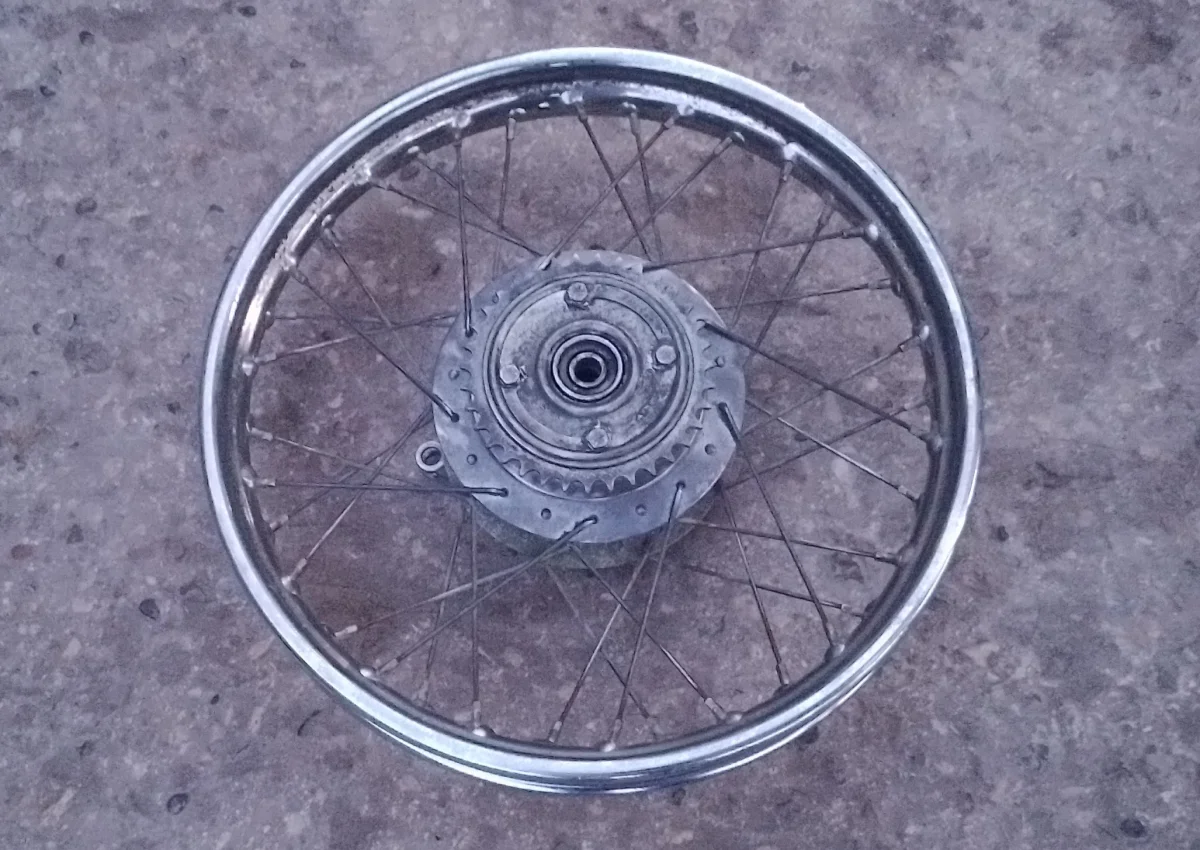 roue arriére motobecane 125 lt3 1974 - Équipements Moto - Villers-Cotterêts (02600)