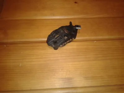 Étrier avant droit suzuki gs1000s 2021 - photo 2