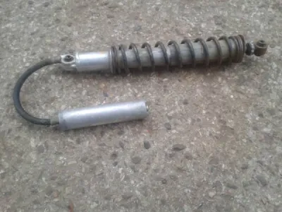 Amortisseur yamaha 125 yz 1981 - photo 3