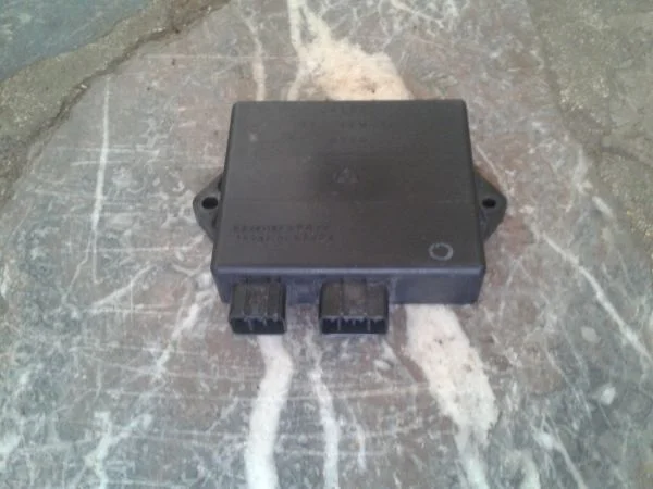 Boitier cdi yamaha 900 diversion 2002 - Équipements Moto - Nancy (54000)